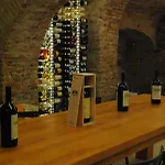 Vinoteca La Sacrestia 4*