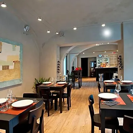 Vinoteca La Sacrestia 4*