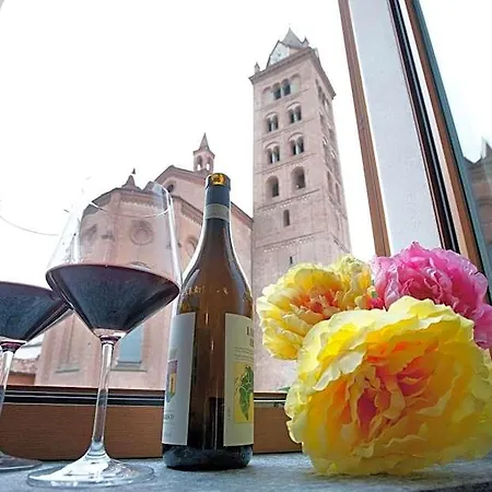 Vinoteca La Sacrestia Nocleg ze śniadaniem Alba (Piedmont)