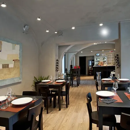 Panzió Vinoteca La Sacrestia Alba