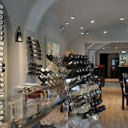 Panzió Vinoteca La Sacrestia Alba