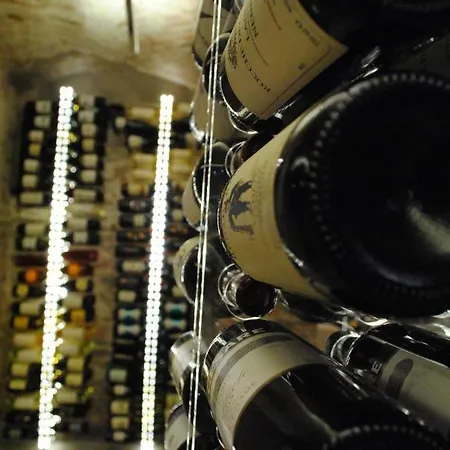 Vinoteca La Sacrestia Bed & Breakfast *