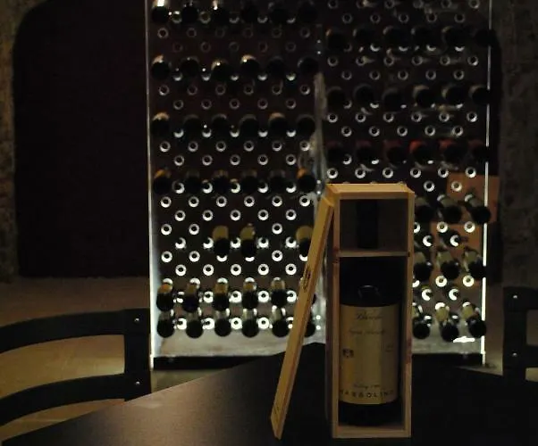 Vinoteca La Sacrestia 4*